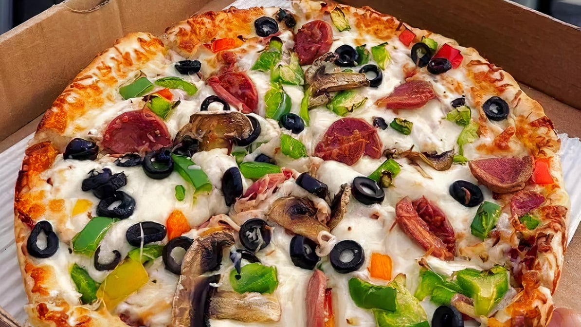 5. Large Supreme Mix Pizza (Vije)
