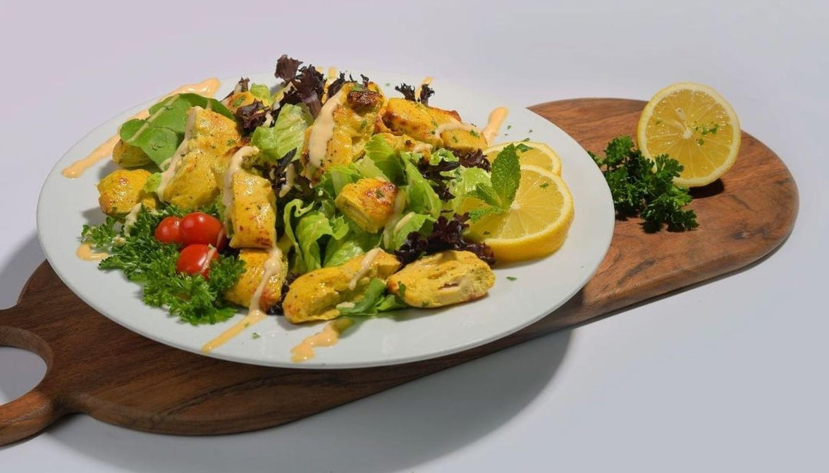 Chicken On Salad🥗سالاد مرغ