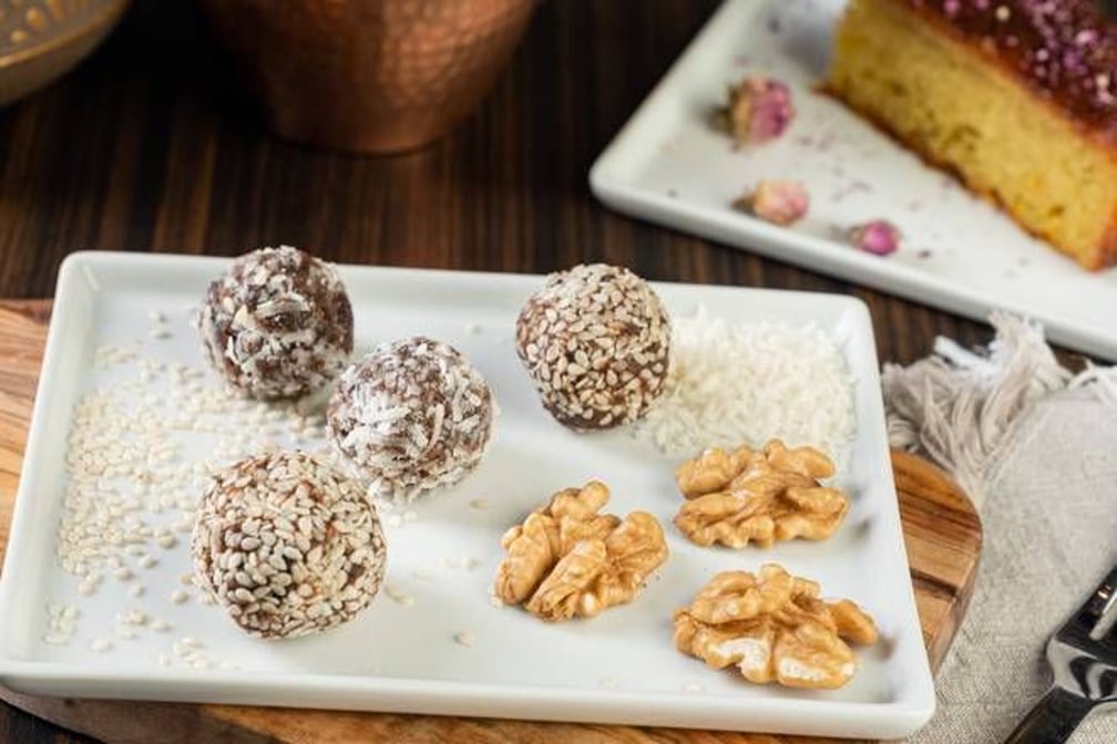 Date & Nut Ball