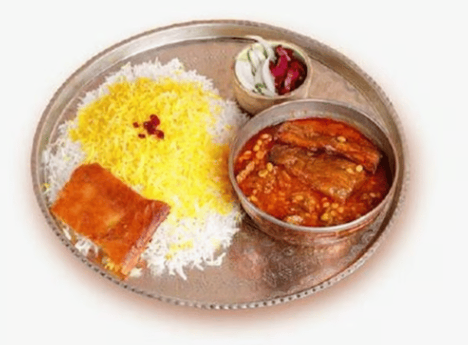 خورشت قیمه با سیب‌زمینی سرخ‌کرده