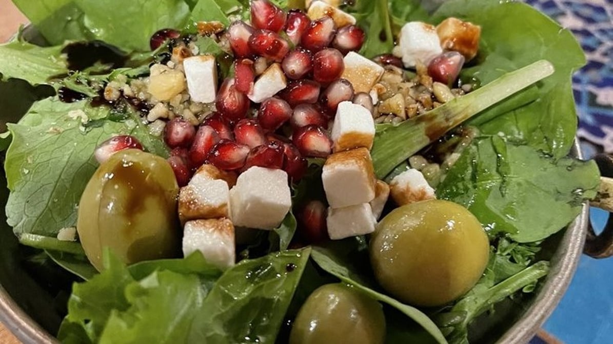 Salad Anar / Pomegranate Salad Platter