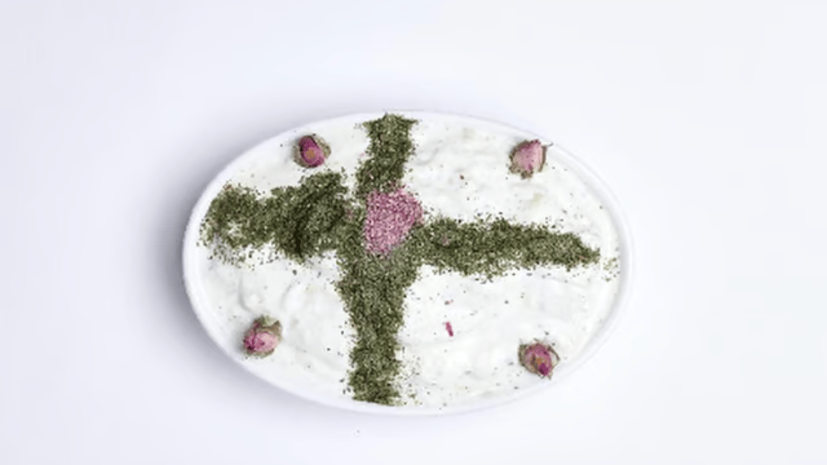 Yogurt & Shallot Dip / ماست و موسیر