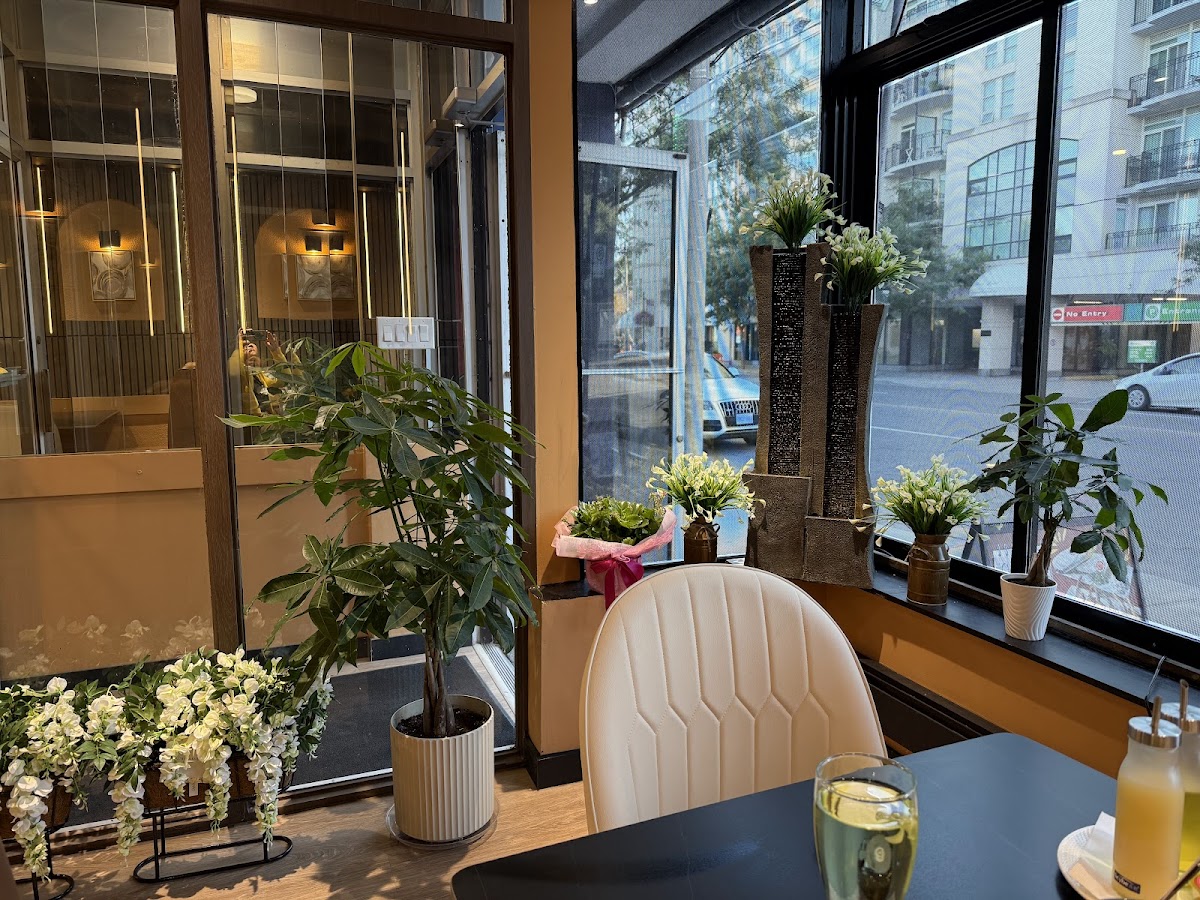 Chokka Persian Restaurant رستوران ایرانی چوکا تورنتو