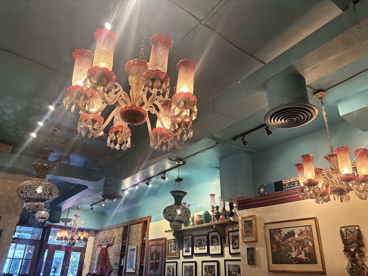 Pomegranate Restaurant - انار