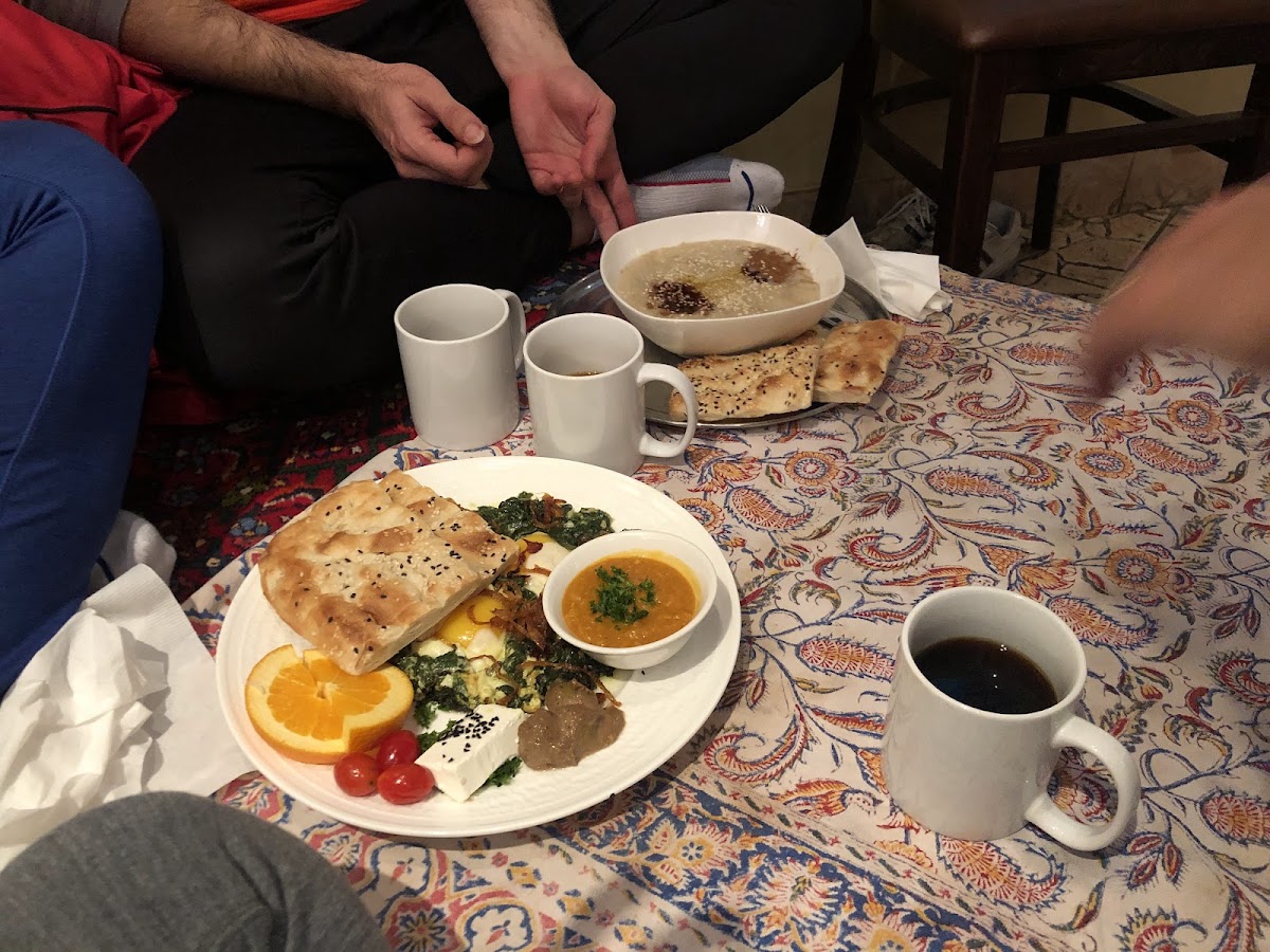 Takht-e Tavoos Restaurant